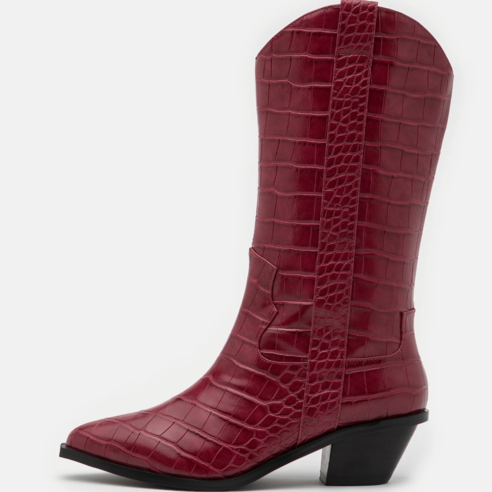 Na-Kd Straight Croc Cowboy boots for women
